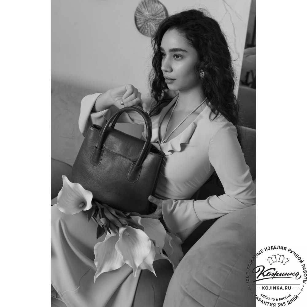 Женская кожаная сумка "Ванесса" (чёрная)